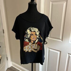 Women’s Size 1X Dolly Parton T-Shirt